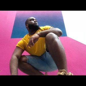 Meet your Posher, Dominique